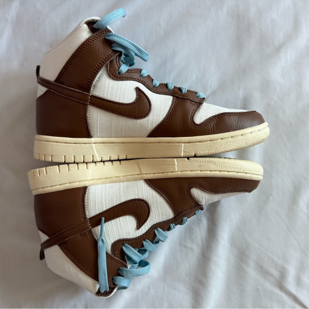 Men’s Nike Dunk High Retro Premium Size 7 (Women’s 8.5)